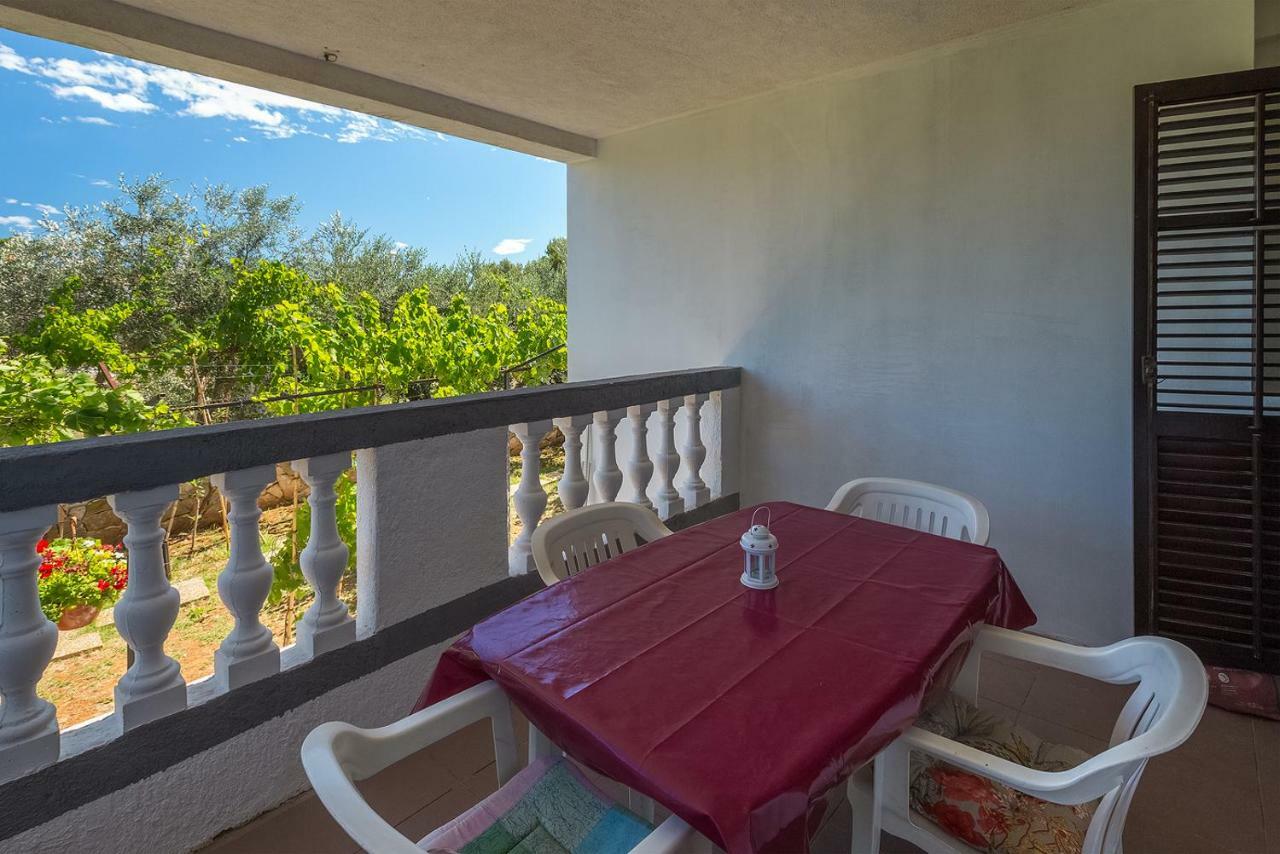 Apartman D&D, Dvorine 63 Banjole Exterior photo