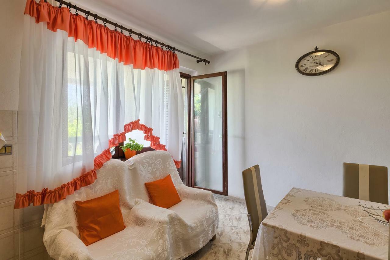 Apartman D&D, Dvorine 63 Banjole Exterior photo