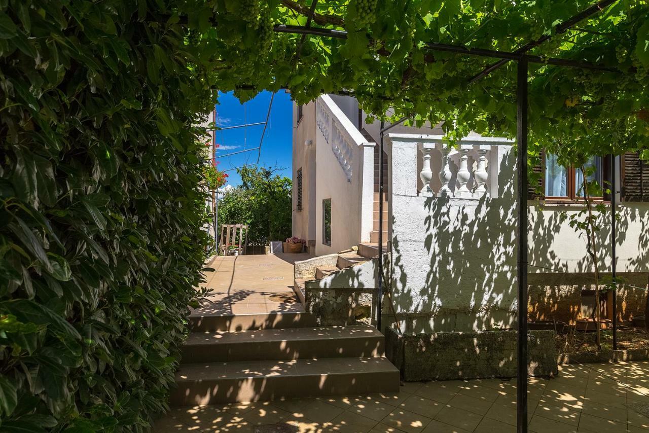 Apartman D&D, Dvorine 63 Banjole Exterior photo